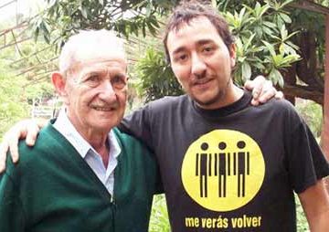 Al maestro (y abuelo) Carlín, con cariño