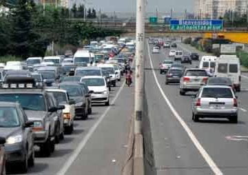 Proponen cambiarle el nombre a la Autopista Dellepiane