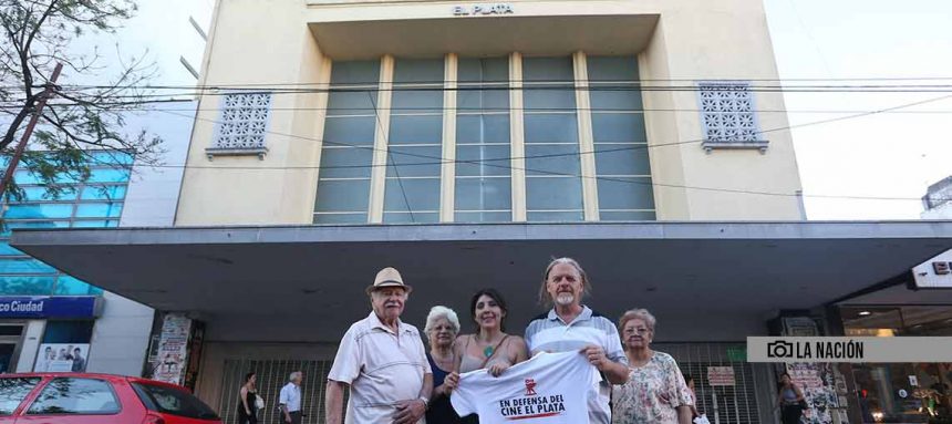Cine el Plata con vecinos
