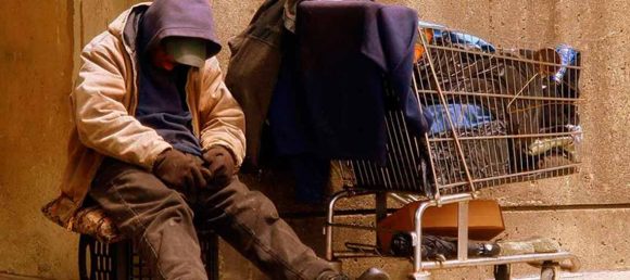 Hombre en situación de calle