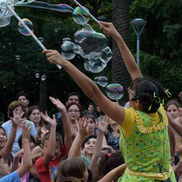 El programa cultural “Vamos las plazas” ya funciona en Liniers y Mataderos