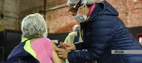 Las personas mayores deberán pedir “permiso” para salir de sus casas