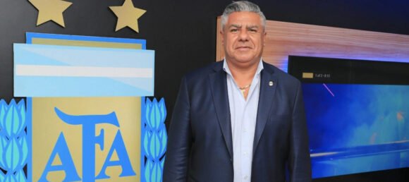 Nueva Chicago pidió que se impugne la reelección de Claudio Tapia en la AFA