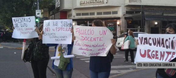 “Maestros de luto”