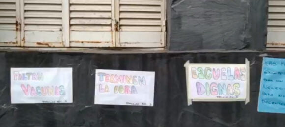 Denuncian el abandono de una obra en un colegio de Mataderos