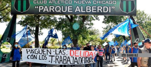 Trabajadores de Nueva Chicago denuncian incumplimiento salarial