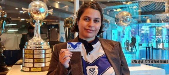 La Legislatura reconocerá a Vélez por expedir el primer carnet no binario