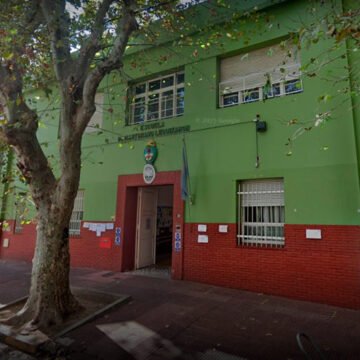 Buscan reconocer a una escuela de Mataderos por su 100º aniversario