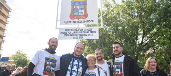 “Es un orgullo ver el escudo de Mataderos en su lugar”