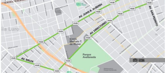 Expectativa en la Escuela 24 de Parque Avellaneda por la obra del Metrobús