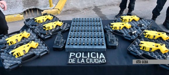 La Policía de la Ciudad comenzará a usar pistolas taser