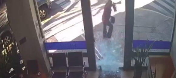 Incidentes en la inmobiliaria del presidente de Vélez