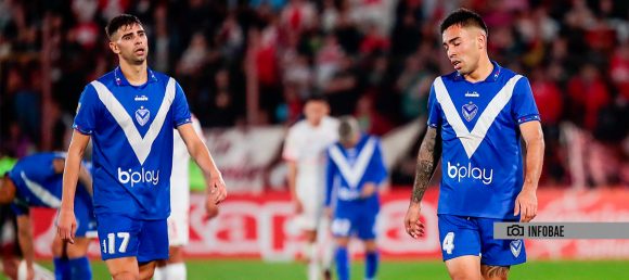 Crisis en Vélez: Los jugadores fueron amenazados y golpeados por barras