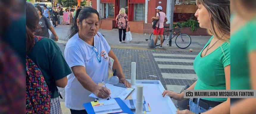 Comuna 9: El PRO juntó firmas en apoyo al proyecto de la Ley de Reiterancia