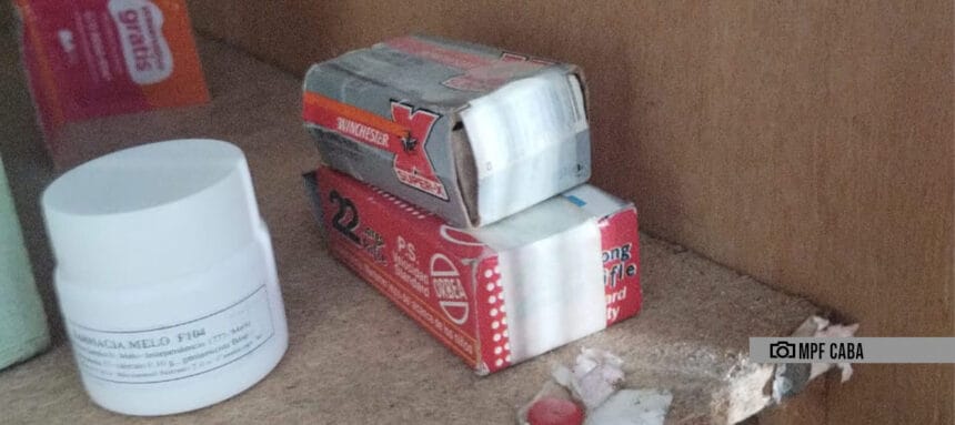 Secuestraron municiones y una carabina en una vivienda en Parque Avellaneda