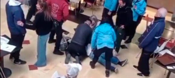 Murió un hombre luego de descompensarse en el Shopping de Liniers