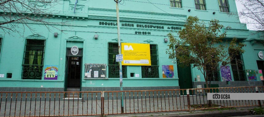 Realizarán obras en una escuela y un jardín de Parque Avellaneda