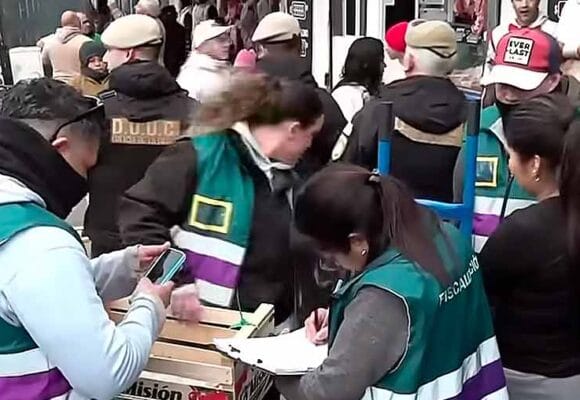 Desalojaron a vendedores ambulantes en Mataderos