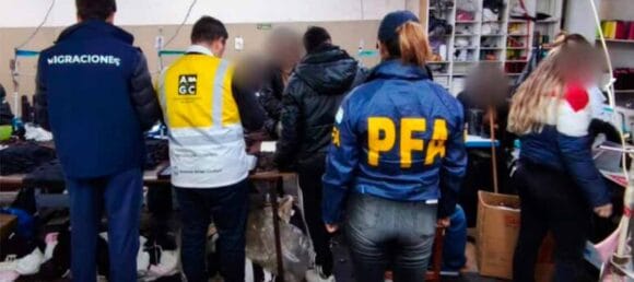 Parque Avellaneda: Rescataron a 16 personas de un taller clandestino
